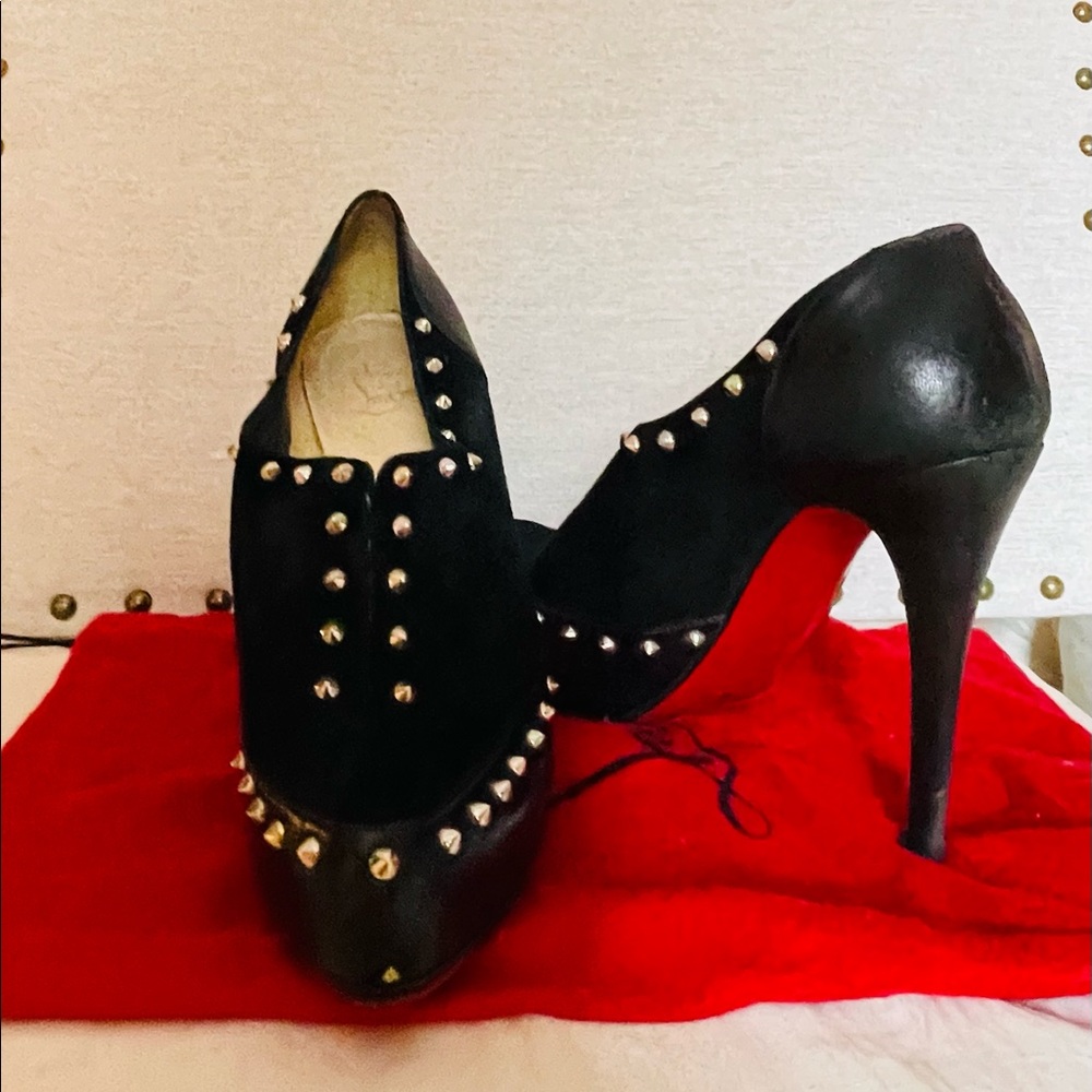 Louboutin suede leather spiked stud bootie 41